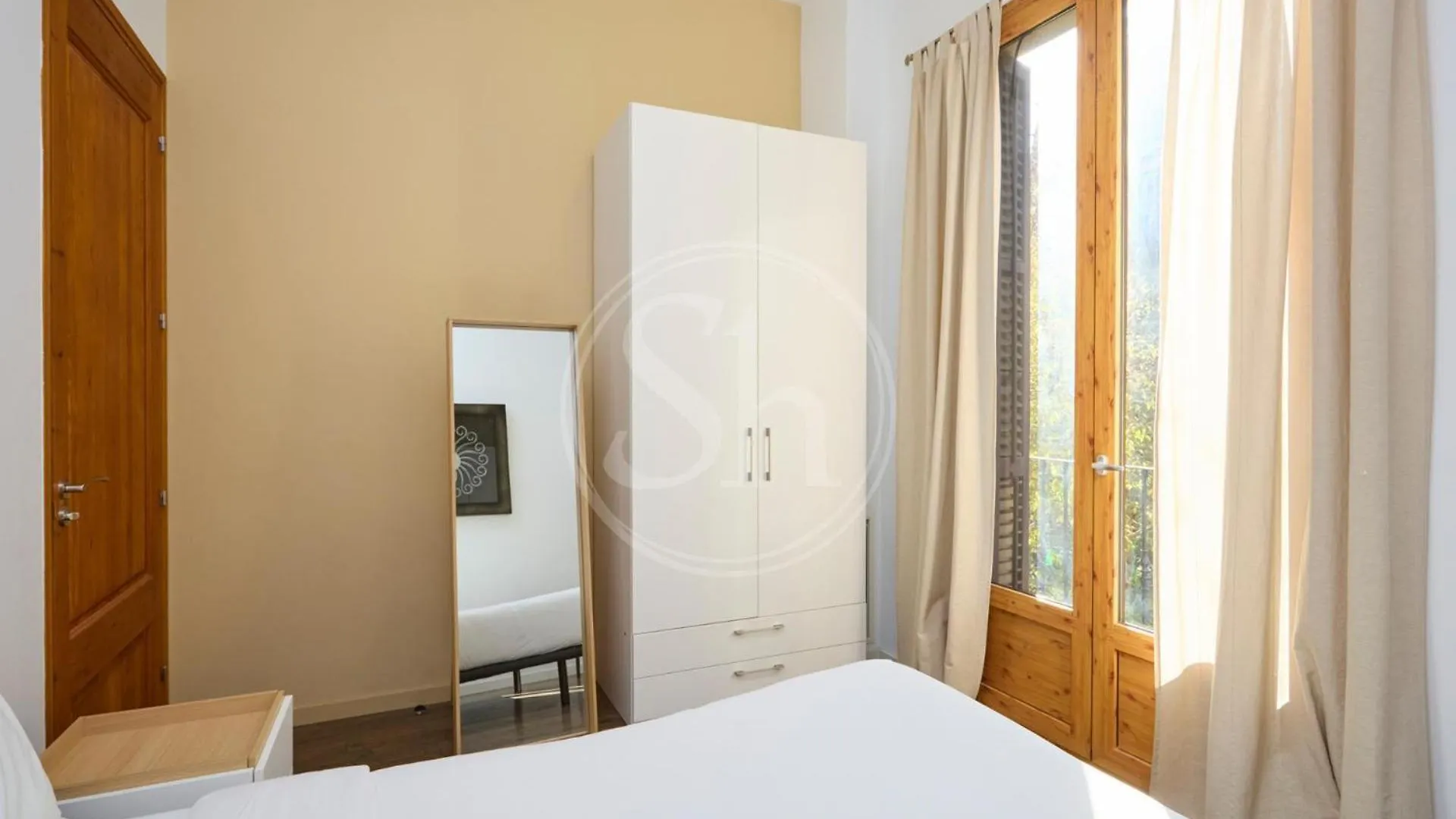 Apartment Bonito Apartamento En Aribau Barcelona Spain