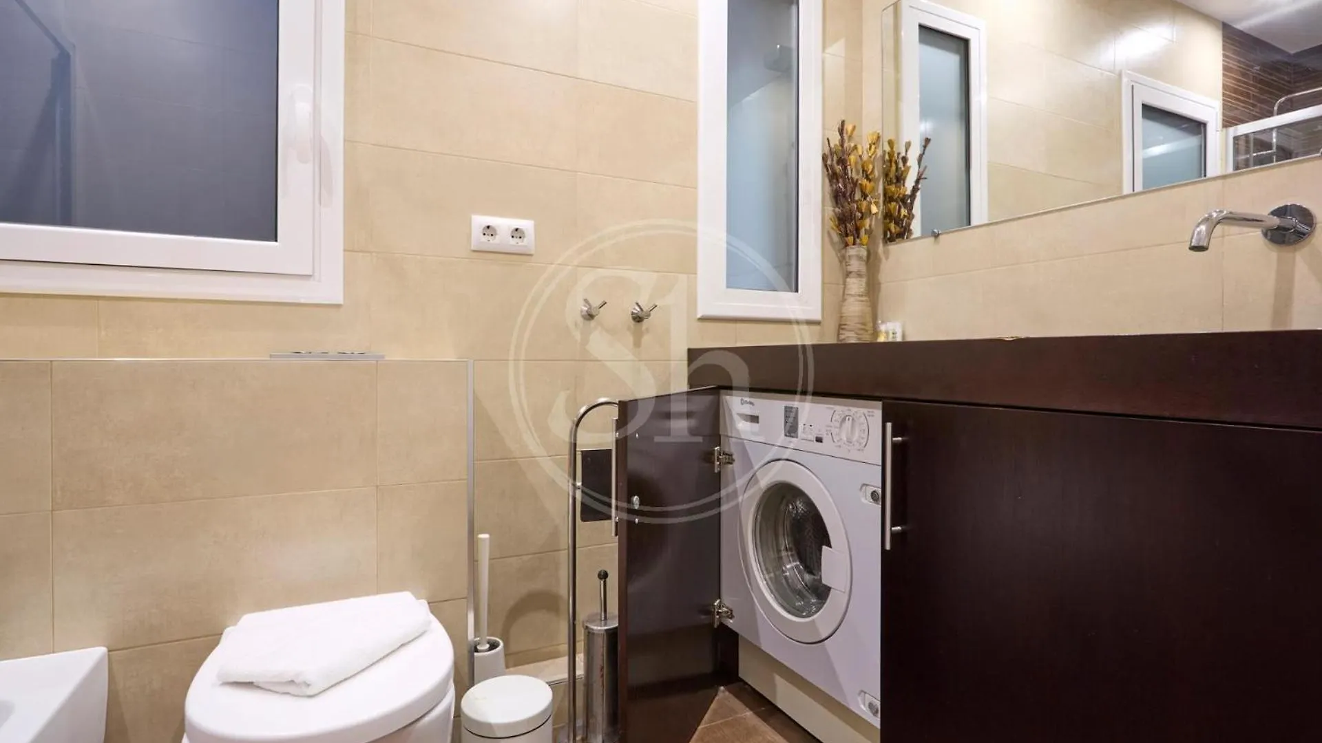 Bonito Apartamento En Aribau Barcelona